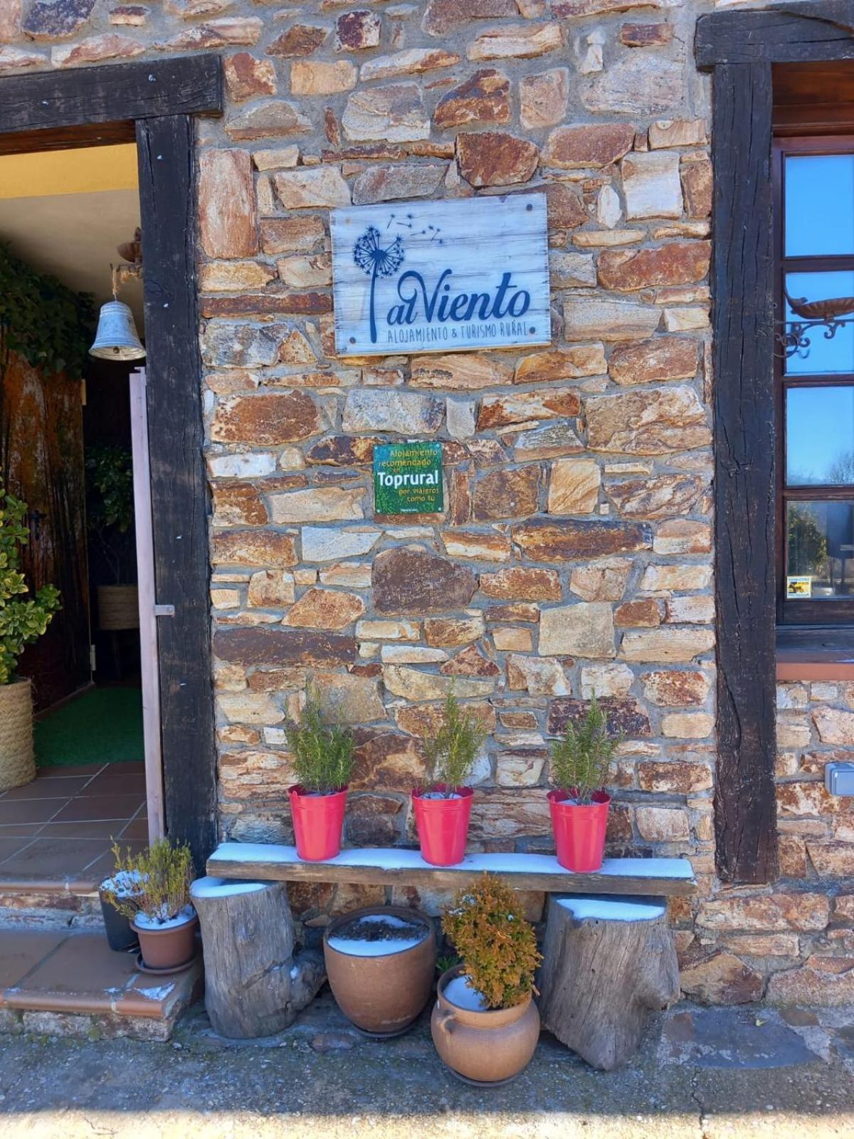 Al Viento, Alojamiento & Turismo Rural Pradena Del Rincon Eksteriør bilde